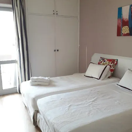 Peaceful Floor W Balconies - Cambridge Right - Ac