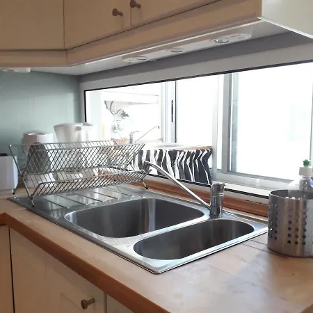 Peaceful Floor W Balconies - Cambridge Right - Ac Апартаменты