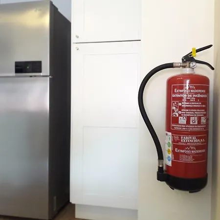 Peaceful Floor W Balconies - Cambridge Right - Ac Фуншал