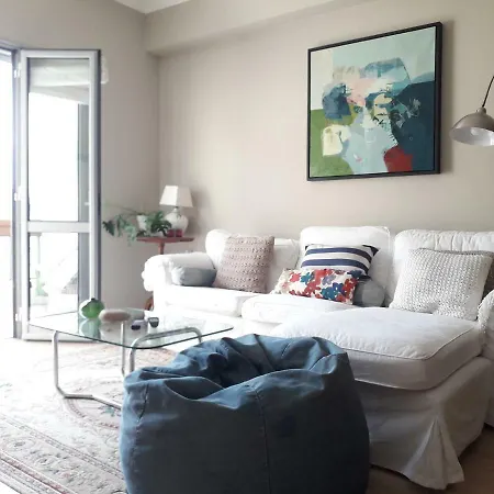 Peaceful Floor W Balconies - Cambridge Right - Ac