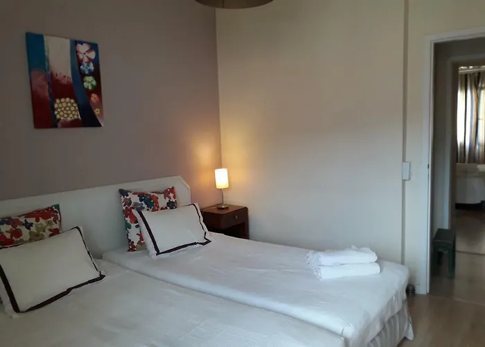 Peaceful Floor W Balconies - Cambridge Right - Ac Daire *